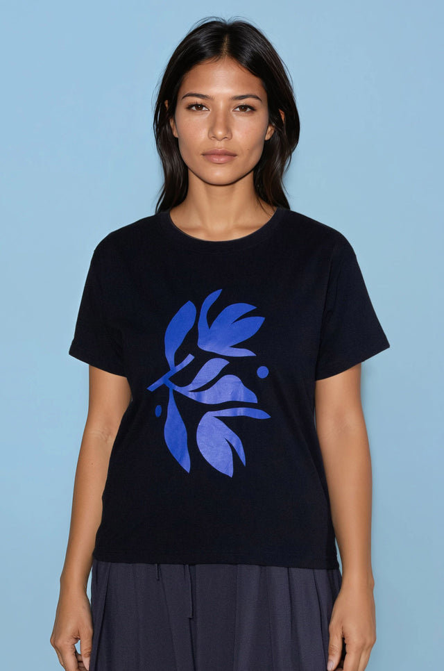 Röna Fitted Tee (Leaves)