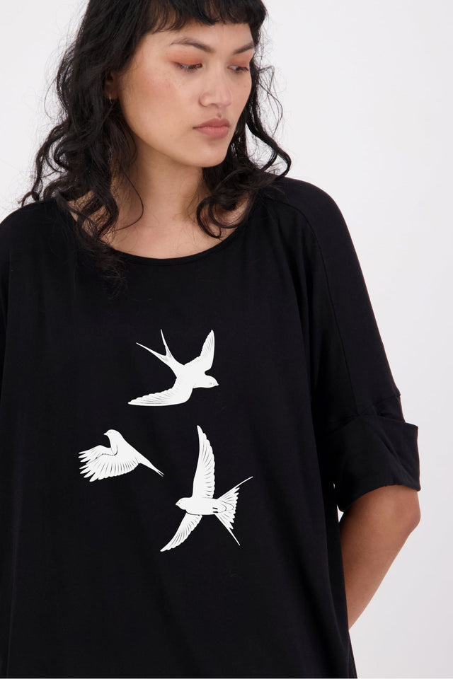 Unity Tee (Swallows) Green